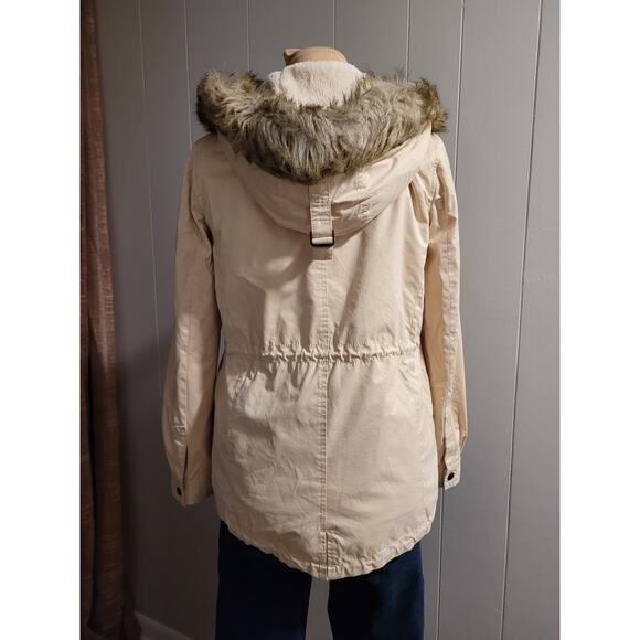 Banana Republic Heritage Women's XS Beige Fur Collar Classy Coat - Picture 9 of 16